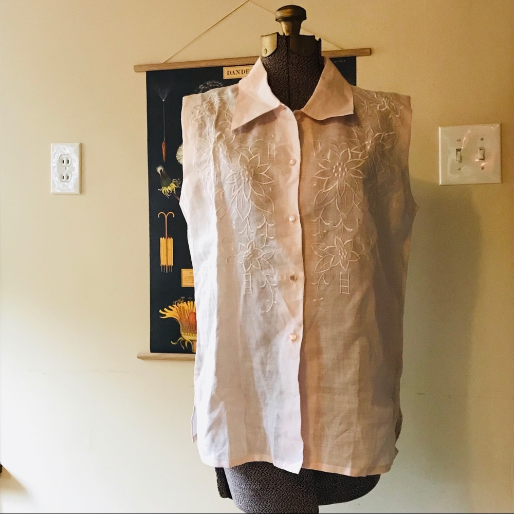 Powder Pink Linen Sleeveless Button-Up. EUC